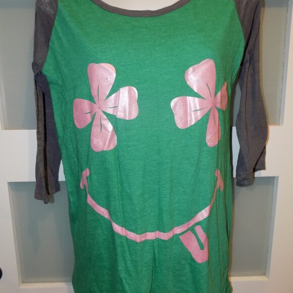 L.O.L Vintage Green Four Leaf Clover Smiley Face Size L Women's NEW - Picture 2 of 3